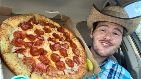 Papa John’s Garlic Epic Stuffed Crust Pizza Review - YouTube