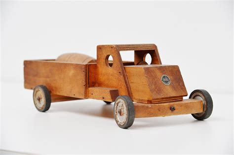 Ko Verzuu wooden truck Ado 1940 | Wooden truck, Wooden toy cars, Wooden