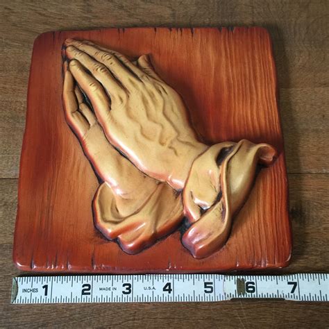 Vintage Praying Hands Plaquechalkware Plaquespiritual Etsy