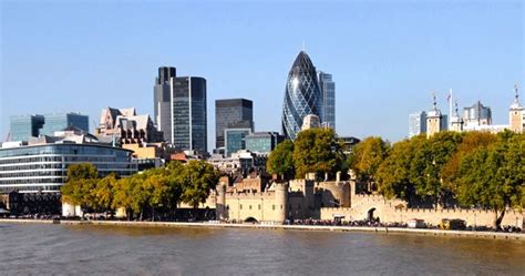 Puoi trovare molti altri video nelle seguenti le playlist: Londra 2012, non solo Olimpiadi - Il Sole 24 ORE