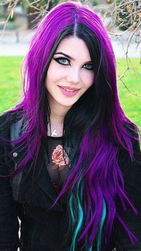 Nice Smile Havent Seen This Look Before It Works For You Goth Beauty Beauty Womens