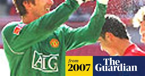 The football association community shield (formerly the charity shield) is english football's annual match contested at wembley stadium between the champions of the previous premier league season and the holders of the fa cup. Community Shield: Chelsea 1 - 1 Man Utd ( Utd win 3-0 on ...