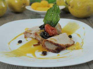 Para que el lomo quede bien tierno lo. Receta de Lomo de cerdo en salsa de maracuyá y puré de ...