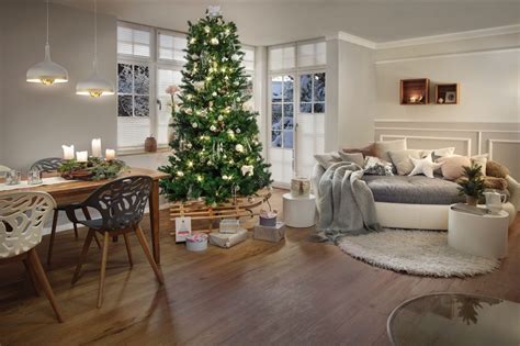 Tätigkeit und sehaufgabe bestimmen leuchtenart und beleuchtungsstärke. Weihnachtliche Stimmung im Wohnzimmer wird unterstützt von ...