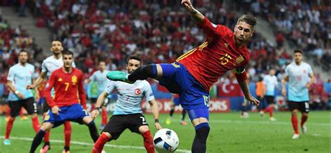 L'inghilterra finalista con francia o germania è quotata a 18,00, con spagna a 30,00. Europei 2016, Spagna-Turchia 3-0: voti, cronaca e tabellino