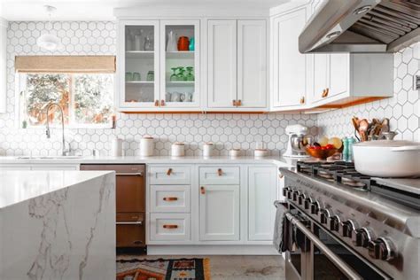 Rejuvenate Your Kitchen Cabinets With These Tips Roohome