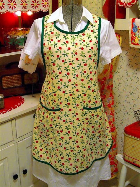 One Of My Favorite Aprons Apron Fashion 1940s