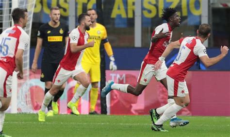 Slavia will take on rangers in the uefa europa league round of. Inter-Slavia Praga 1-1: il tabellino | Champions League ...