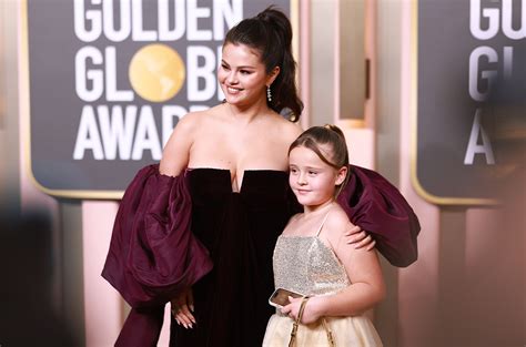 Selena Gomez Takes Little Sister Gracie As Her Date To Golden Globes