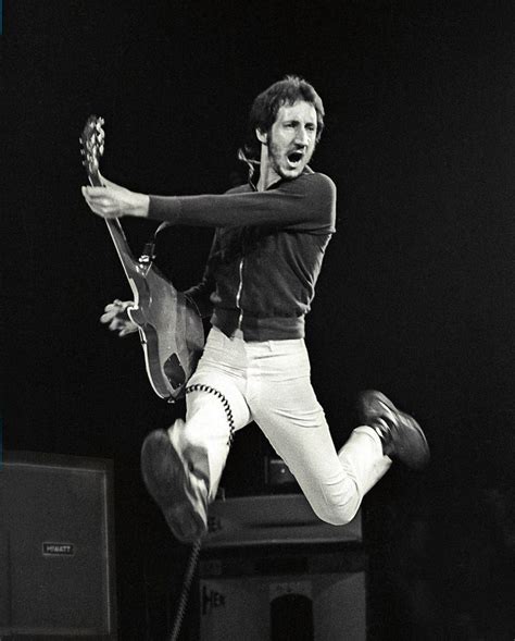 159 Best Pete Townshend Images On Pinterest Pete Townshend Guitars