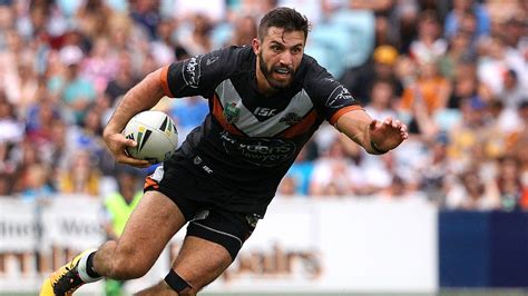Watch amazing highlights from james tedesco's 2019 season. League | NRL: Wests Tigers' James Tedesco out four to six ...