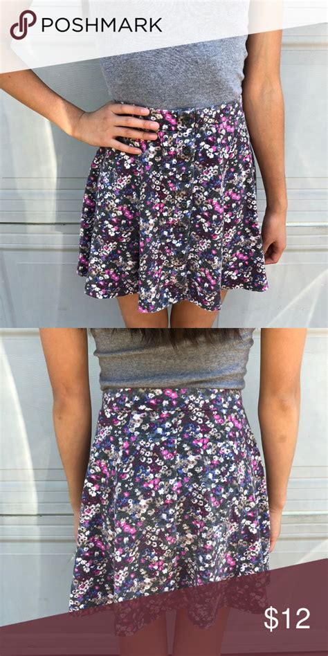 American Eagle Skirt An American Eagle Skirt With A Floral Pattern And