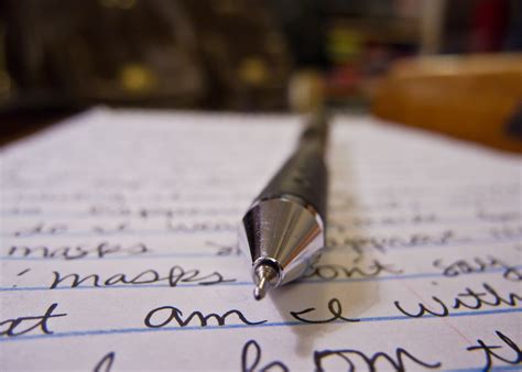 In diesem video zeige ich euch wie ihr recht eigenständig und unkompliziert den charakterbogen von der 5. Keep pen and paper by your bed - Stressbusting