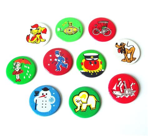 Childrens Pin Buttons Brooches Set Of 10 Pins Vintage