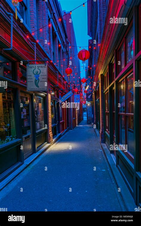 Fan Tan Alley Victoria Chinatown Hi Res Stock Photography And Images
