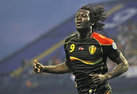 Ora o mai più, in 14 giorni lukaku e l'inter si giocano quasi tutto. Lukaku attacca Fifa '14: Non sono così lento