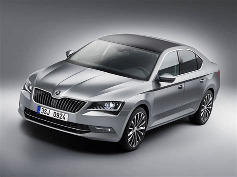 New 2015 Skoda Superb offical pictures revealed | carwow