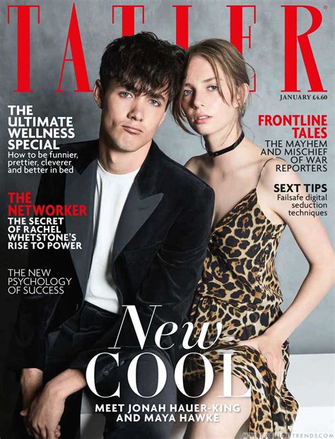 He is a dual citizen of the uk and the united states. Jonah Hauer-King y Maya Hawke juntos para TATLER UK en su ...