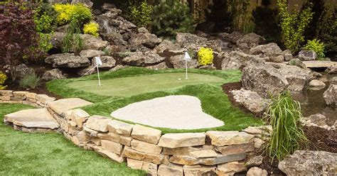 Living The Golfers Dream Your Own Backyard Putting Green