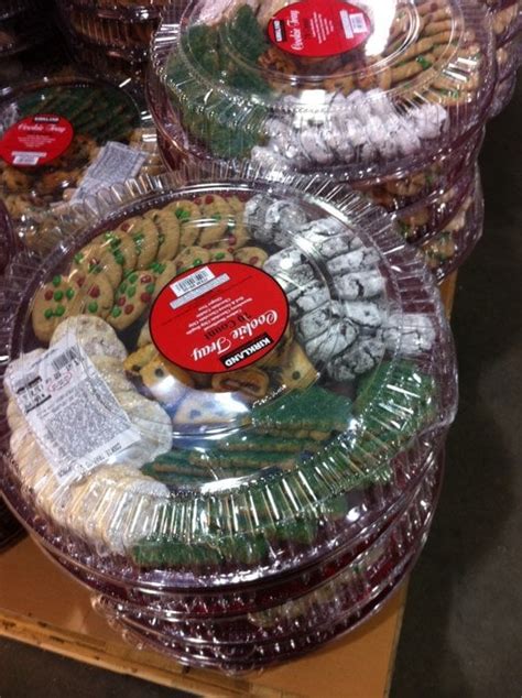 It was priced at $18 in 2019 and had several flavors inside like shortbread with green sugar sprinkles, chocolate crinkle cookies, wedding cookies, and chocolate chunk cookies. 21 Ideas for Costco Christmas Cookies - Most Popular Ideas ...