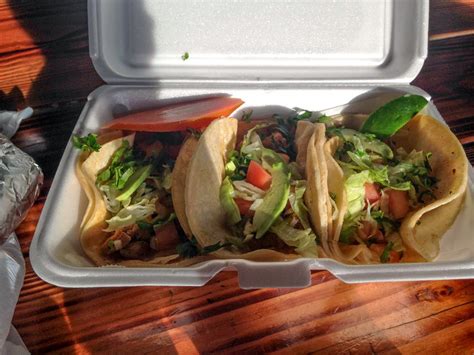 For the fish tacos, preheat oven to 425f. Philly Phoodie: Tacos El Rodeo