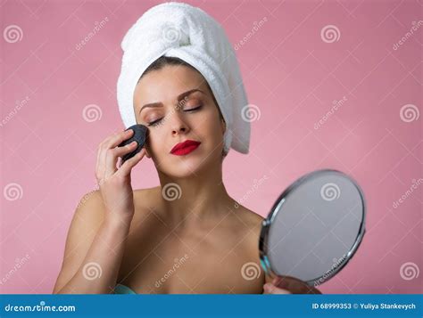 Beautiful Woman Removing Makeup Stock Image Image Of Makeup Konjak 68999353