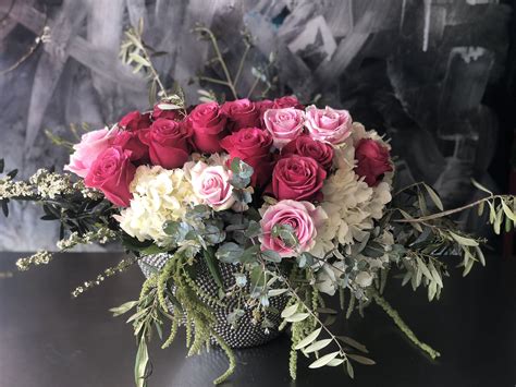 Same day flower delivery is the ultimate choice to help you in putting smile on their faces. Forgive me please | Beautiful flower arrangements, Flower ...