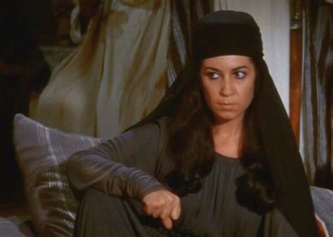 Contextual translation of سكس بنات صغار أغتصاب into english. هل أسلمت هند بنت عتبة التي أكلت كبد حمزة - كايرو تايمز