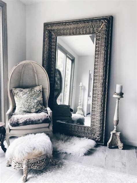 And actually, we know a couple adults that would gladly take that gold bed, too. 41 Lovely Masculine Boho Bedroom Designs | Boho bedroom ...