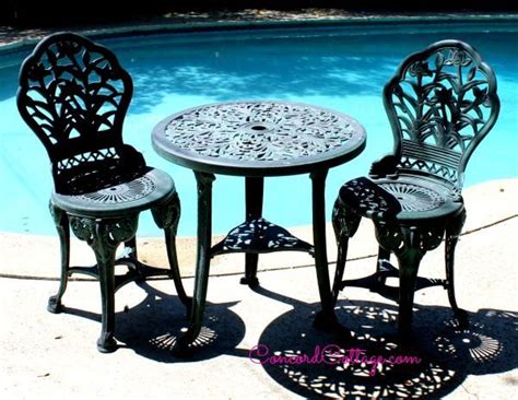 We did not find results for: Hometalk | Outdoor Bistro Set Spray Paint Makeover