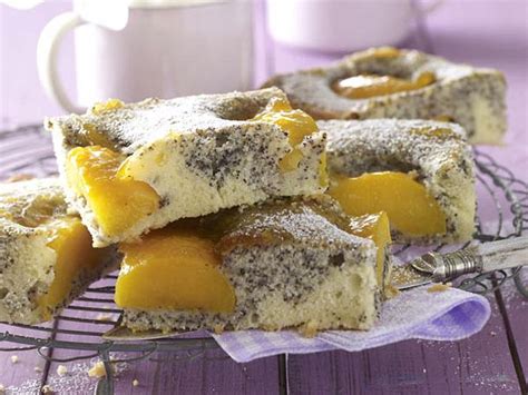 We did not find results for: Pfirsich-Mohn-Kuchen vom Blech Rezept | LECKER