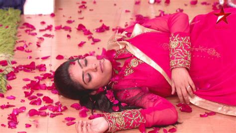 Suhani Si Ek Ladki S22e15 Suhani Falls Unconscious Full Episode Jiocinema Usa