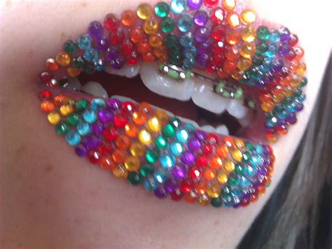 Rainbow Lips Bing Images Lippenstiftkunst Coole Lippen Lippen