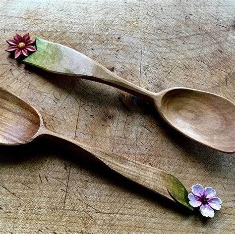 Vniggleberrytreen Flower Finial Spoons In Cherry Painted With