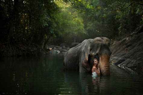 Breathtaking Photographs Of People With Wild Animals Will Leave You