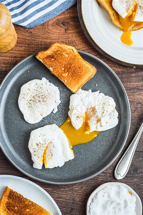 How To Make Perfect Poached Eggs