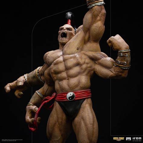 Hijo del rey gorbak y la reina maid, y uno de goro se mantuvo invicto durante 500 años. Estatua Goro 36 cm. Mortal Kombat. Art Scale. Iron Studios