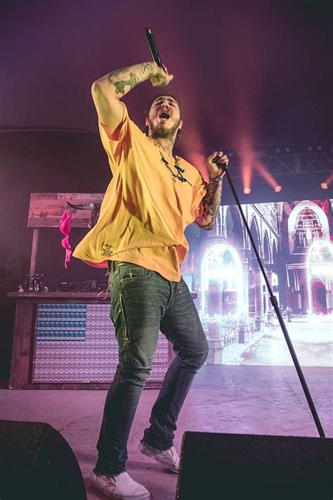 Post Malone S Best Performance Pictures POPSUGAR Celebrity Photo 38