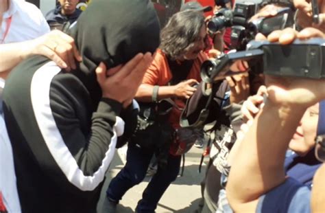 Muncikari Prostitusi Online Putri Amelia Yang Buron Ditangkap Di Jakarta Okezone Nasional