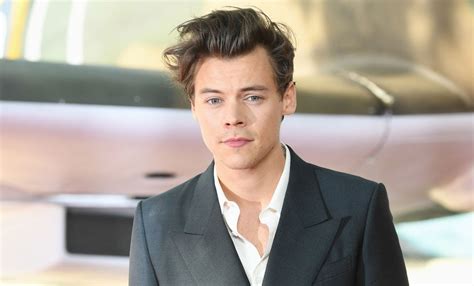 Medium hairstyles for men are ideal hair length. 85 Coolest Mid-Length Hairstyles That Won't Make You Look ...