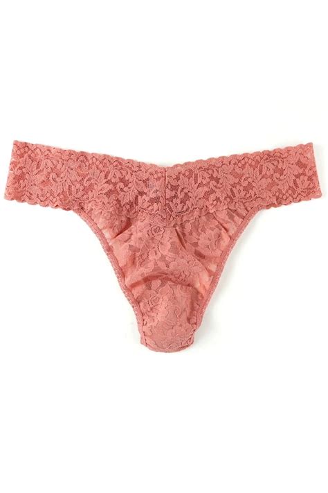 Hanky Panky Signature Lace Low Rise Thong In Himalayan Pink At Sue Parkinson