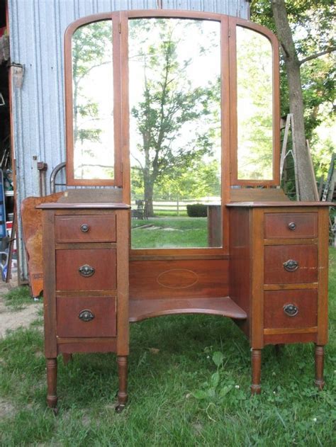 Art deco bedroom antique art deco vanity decor selling antiques antiques antique vanity mirrors waterfall furniture vintage makeup vanities white furniture living room. Vintage vanity dresser tri fold mirrors would be great to ...