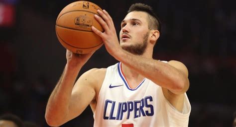 He plays mainly at the small forward position, but he can play at all five positions on the basketball court. Danilo Gallinari, star dei Los Angeles Clippers - itLosAngeles