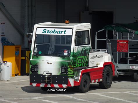 It had an expanding network of regional routes in the uk and ireland. Eddie Stobart LSA004 | Seen here at London Southend ...