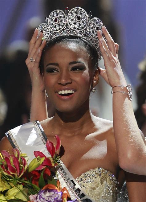 Free shipping on orders over $25 shipped by amazon. Miss Angola, Leila Lopes is crowned Miss Universe 2011 ...