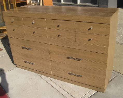 Uhuru Furniture And Collectibles Sold 50s Dresser Set 135