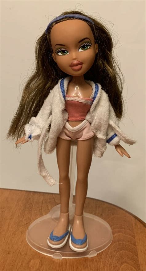 Bratz Collectible Doll Princess Fianna Agrohortipbacid