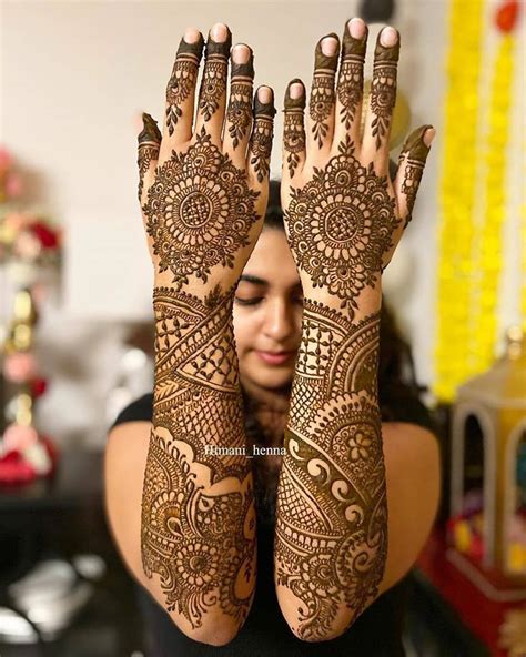 Popular Pakistani Bridal Mehndi Designs 2020 For Barat 5