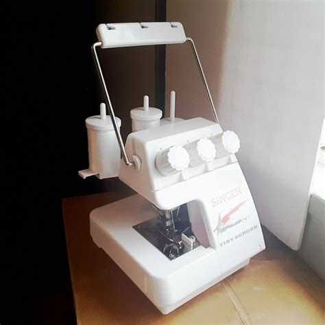 Singer tiny server sewing machine quilt | Sewing machine, Sewing machine quilting, Machine quilting