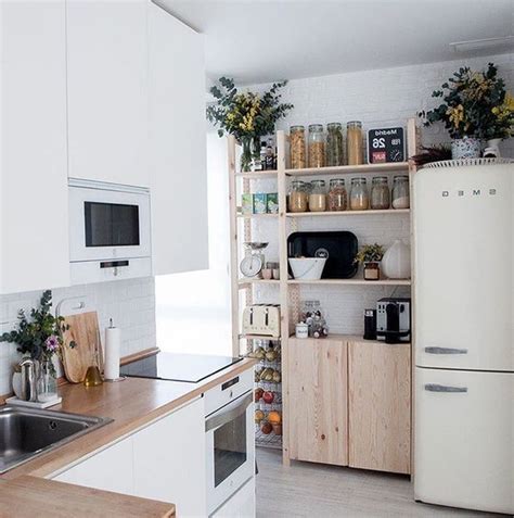 Jika anda ingin menjadikan dapur lebih bersih, rapi dan modern maka hadirkan kitchen set. +7 Dapur Minimalis Sederhana Tanpa Kitchen Set Terbaik ...